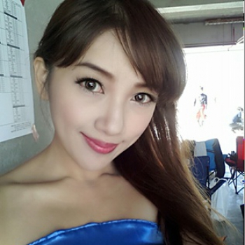 Nina Lee（妞妞） S0001971