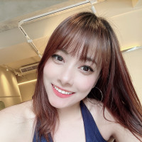 Ariel S0004470 : 大家好，我是 Ariel。個性開朗、隨和，面對工作認真負責，也喜歡學習新的事物。
平時有健身、保養的習慣，喜歡旅行、拍照，也對時尚、美妝和鏡頭表現很有興趣。我認為每一次拍攝都是累積經驗的機會，希望能持續精進自己的表現力與專業度，勇於嘗試不同風格，期待未來有更多拍攝、活動及品牌合作的機會。