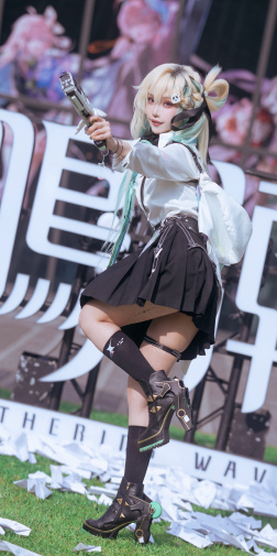 Tee子