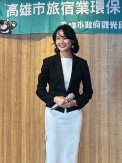 主持人Vera李怡靜2.png