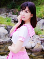 雯雯 S0001636