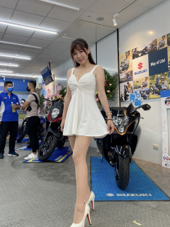主持人安娜 S0002161