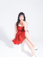 小伊 S0002409