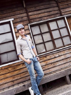 Ricky Lee B0002329