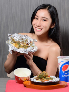 Janis Wu S0002094