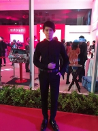Show Huang B0001690