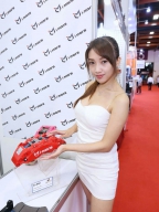 Nina Lee（妞妞） S0001971