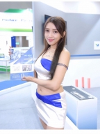 Nina Lee（妞妞） S0001971