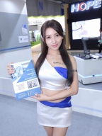 Nina Lee（妞妞） S0001971