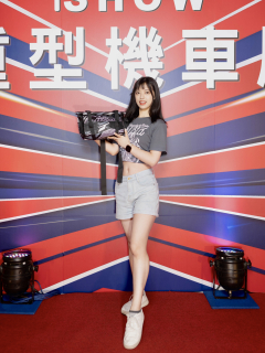 個人舞者 - QENA 葵娜 S0003610