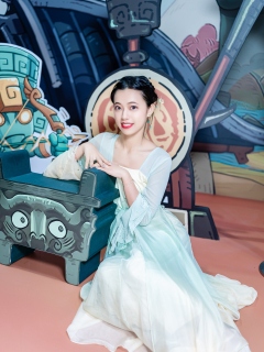 個人舞者 - QENA 葵娜 S0003610