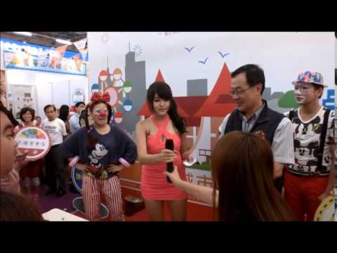 Even
http://www.facebook.com/loveeven521